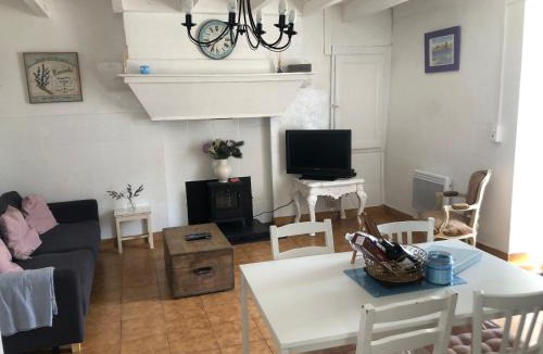 Oradour-Fanais House | Gîte des Lavandes