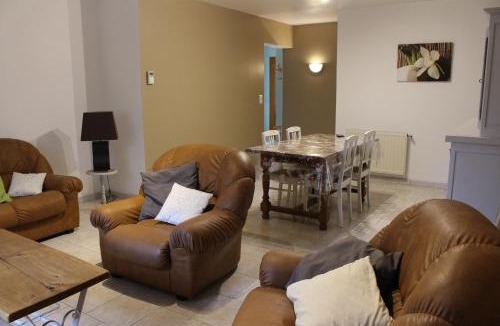 Nolay House | Gîte des Louchardes