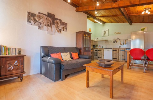 Banne Cottage | 'Gîte Des Louveteaux' with Mountain View, Private Pool