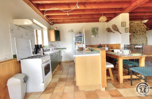 Poule-les-Echarmeaux House | Gîte des Monneries d'en Haut