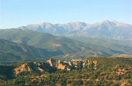 Ille-sur-Tet House | Gîte des Orgues d'Ille les Agaves Canigou