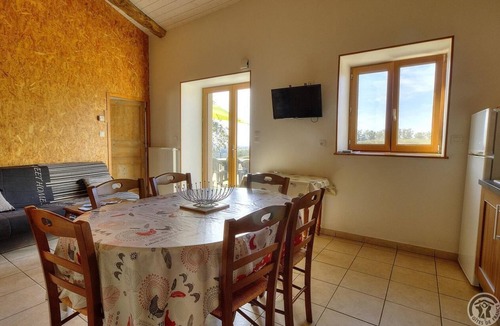 Pomeys House | Gîte des Ormes in Pomeys - POMEYS