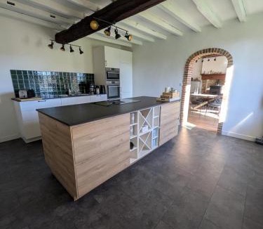 La Neuville-aux-Joutes House | Gîte des Petits Prés