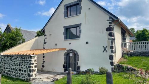 Olby House | Gîte des Pierres de Barme