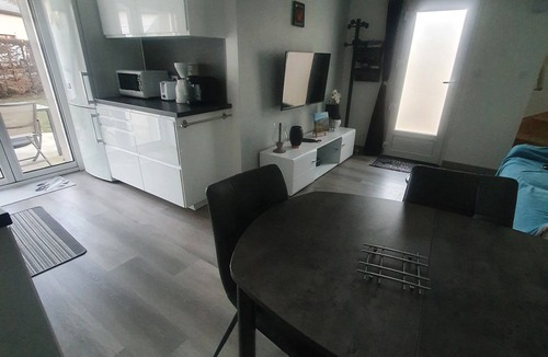 Nebouzat House | Gîte des pivoines