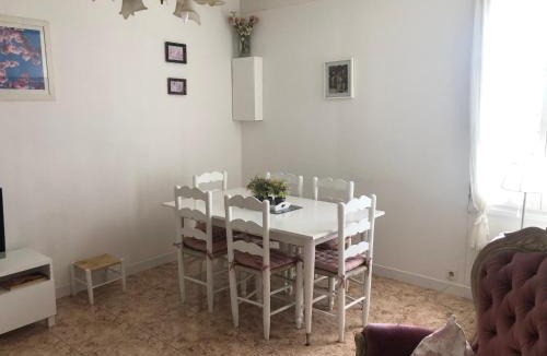 Oradour-Fanais House | Gîte des Roses