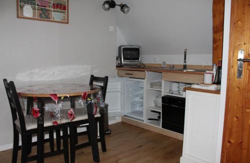 Glanville Apartment | Gîte Devalpierre adult only