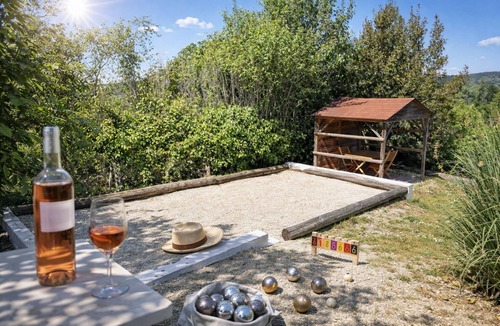 Sourzac House | Gîte Dordogne 8 pers with PRIVATE SPA & Swimming pool - pétanque, playground, garden