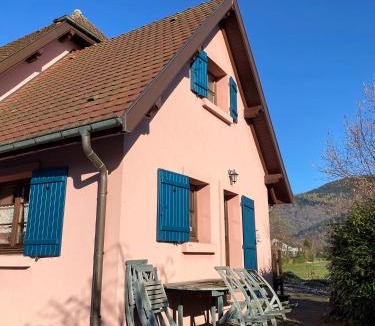 Husseren-Wesserling Apartment | Gîte Dreiviertelacker