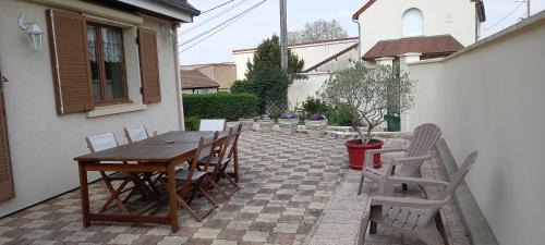 Festigny House | Gîte du bel air