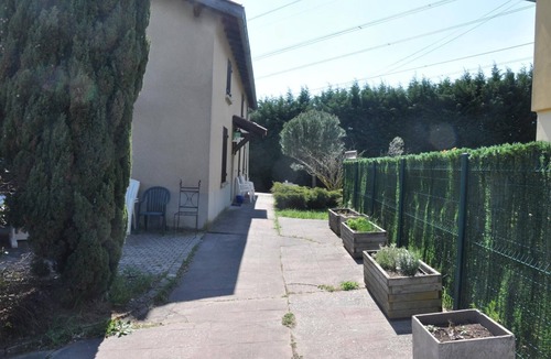 Saint-Laurent-d'Agny House | Gîte du Bistinclin Fruité