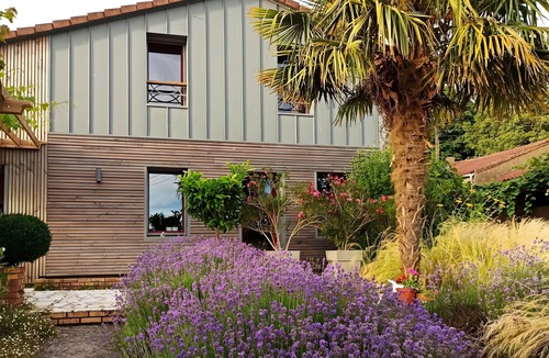 Les Herbiers House | Gîte Du Côteau – 10 min from Puy du Fou