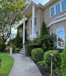 Sherbrooke Bed & Breakfast | Gîte du Caméléon