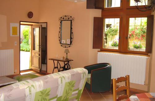 Daignac House | Gîte Du Château De Curton