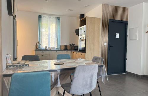 Sille-le-Guillaume Apartment | Gîte du Chateau de Sillé le Guillaume