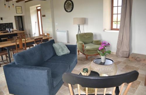Cravant-les-Coteaux House | Gîte du Domaine de Nueil