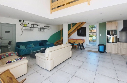 Les Portes du Coglais House | Gîte du Fresne, 30min Mt Saint Michel, 15 min Fougères, 13pers+, sauna, jacuzzi