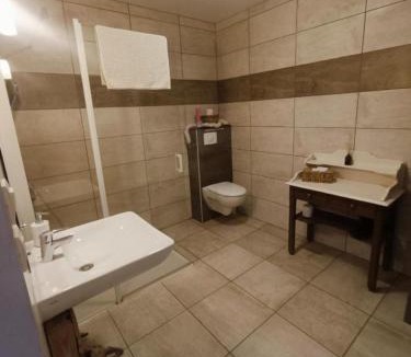 Chevroches House | Gîte du Flotteur