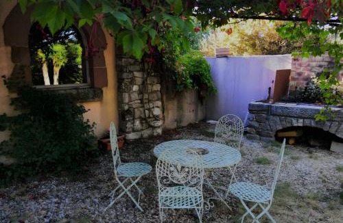 Saint-Etienne-de-Gourgas Apartment | Gîte Du Bout Du Monde