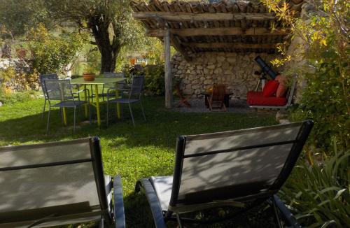 Lachau House | Gîte du Lapin Voyageur