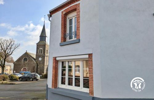 Chammes House | Gîte du Lavoir, 8 personnes