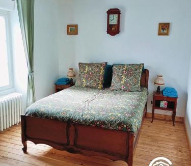 Chammes House | Gîte du Lavoir, 8 personnes