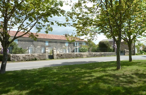 Montreuil House | Gîte du Maroye with Pool