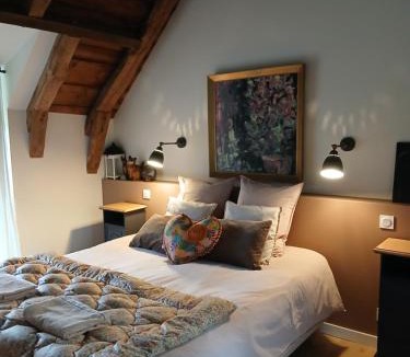 Le Monteil House | Gîte du Milan royal