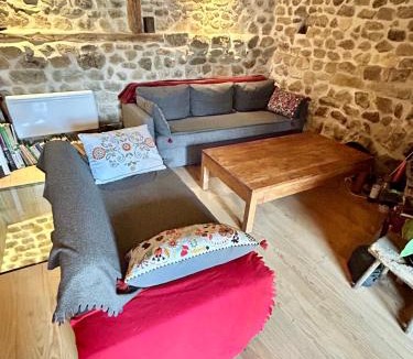 Lachapelle-Graillouse House | Gîte du Mont Mentes