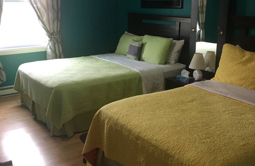 Isle aux Coudres Bed & Breakfast | Gîte du Moulin, Bedroom #2