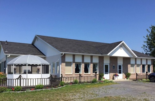 Isle aux Coudres Apartment | Gîte du Moulin, private accommodation