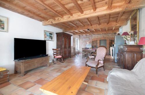 Saverdun House | Gîte Du Petit Bigot