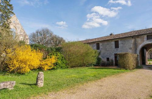 Beruges House | Gîte du Pin - Abbaye Béruges