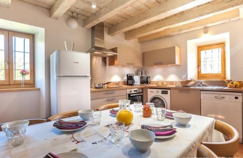 Saint-Jean-de-la-Porte House | GÎTE DU PORCHE