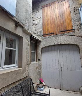 Senergues Bed & Breakfast | Gîte du portail fleuri