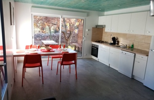 Les Vans House | Gîte du soleil levant