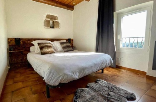 Faugeres House | Gîte du tilleul - 3 étoiles - domaine de l'olivier