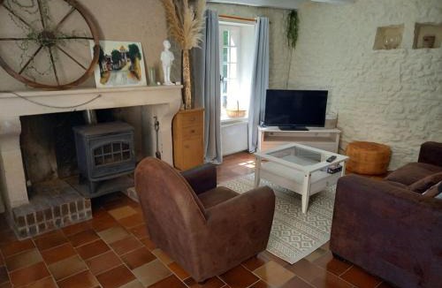 Jouhet House | Gîte du vieux puits