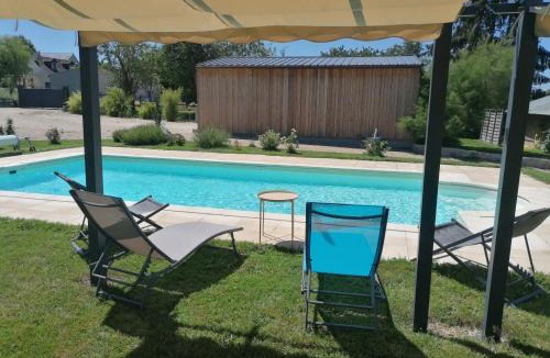 Villeloin-Coulange House | Gîte Ecureuil avec piscine 4-6 personnes