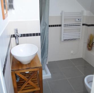Villeloin-Coulange House | Gîte Ecureuil avec piscine 4-6 personnes