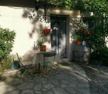 Saint-Privat Apartment | Gîte effet d’art