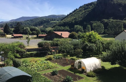 Lascelle Apartment | Gîte En Duplex