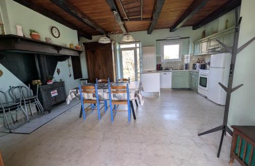 Vaylats House | Gîte en pierre maison quercynoise