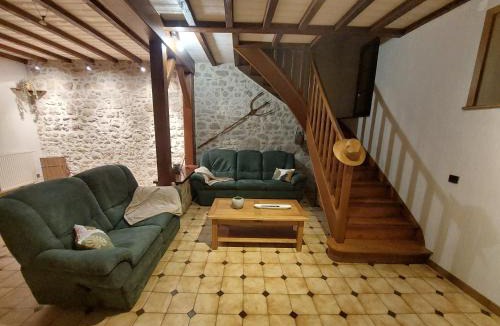 Virieu-le-Petit House | Gîte "EN VALROMEY" au pied du Grand Colombier
