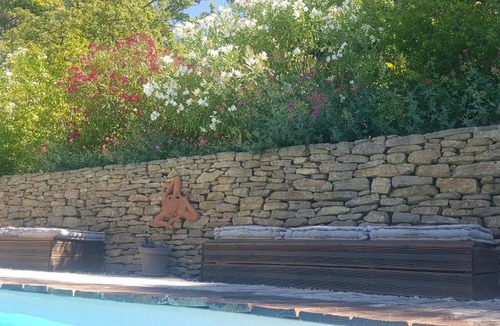 Faucon House | Gîte Estello