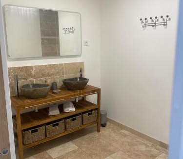 Fresnicourt-le-Dolmen House | Gîte et Spa L' Echappee Feerique