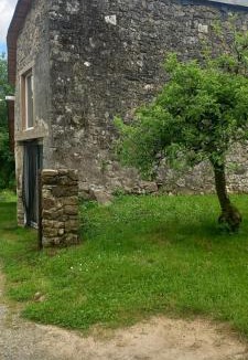 Ferrieres Apartment | Gîte familial 10 pers spa de juin à septembre