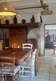 Ferrieres Apartment | Gîte familial 10 pers spa de juin à septembre