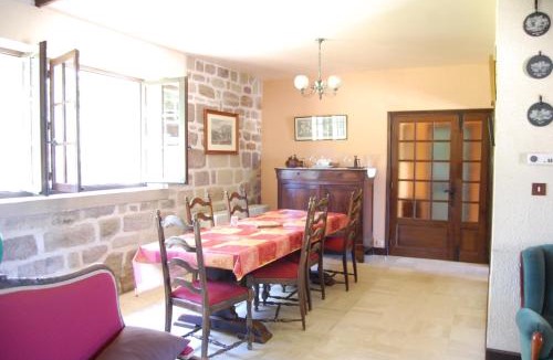 Brignac-la-Plaine House | Gîte familial à la campagne