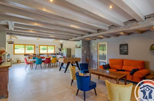 Echemire House | Gîte familial avec piscine privée, proche d'Angers et du Zoo de La Flèche - FR-1-622-65